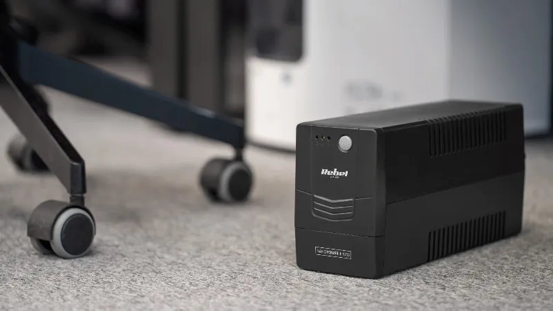 UPS offline Rebel Nanopower 1000 (1000VA/600W)